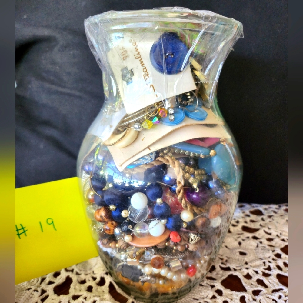 Grab bag vase